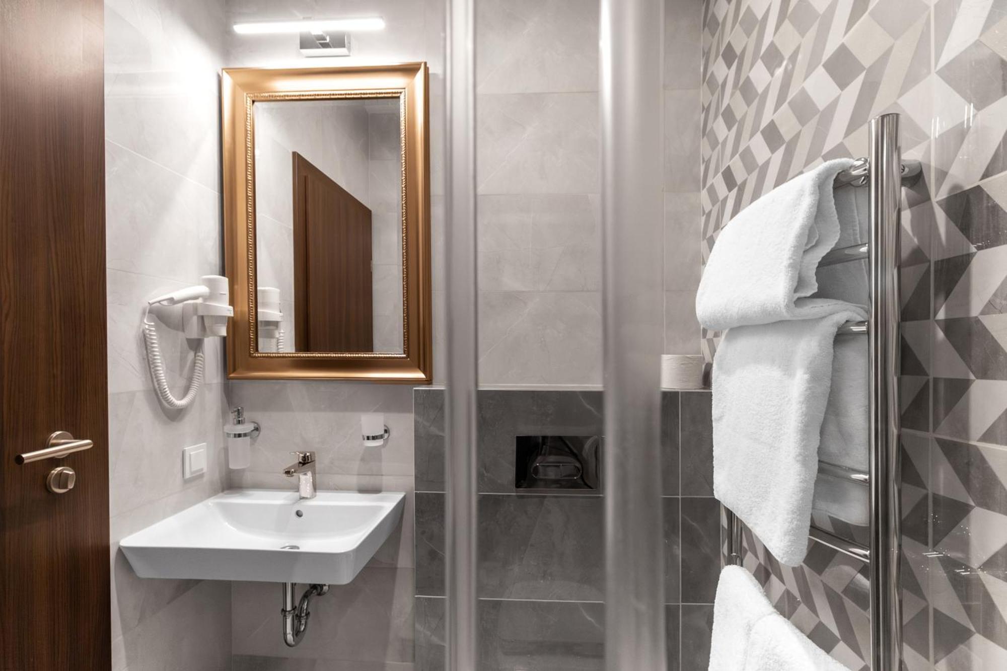 An Hotel Self Check-In Шяуляй Экстерьер фото